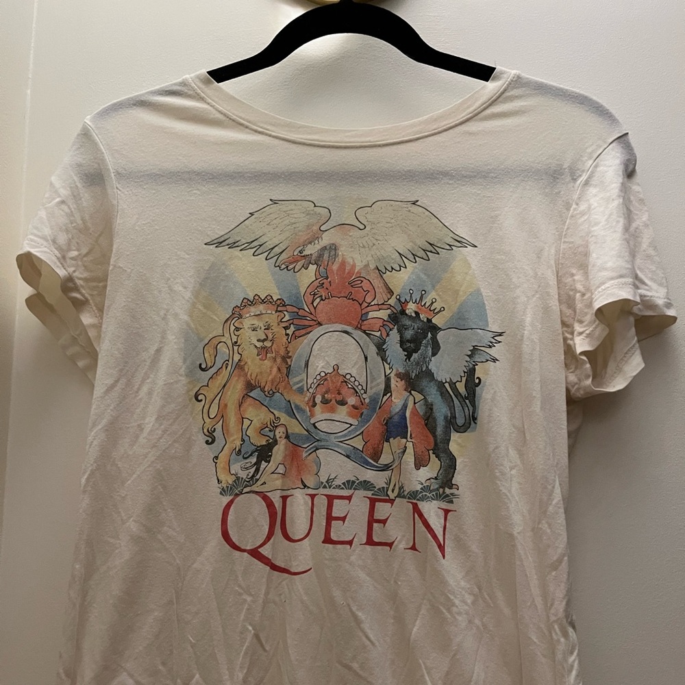 White Queen T-Shirt Size: Medium